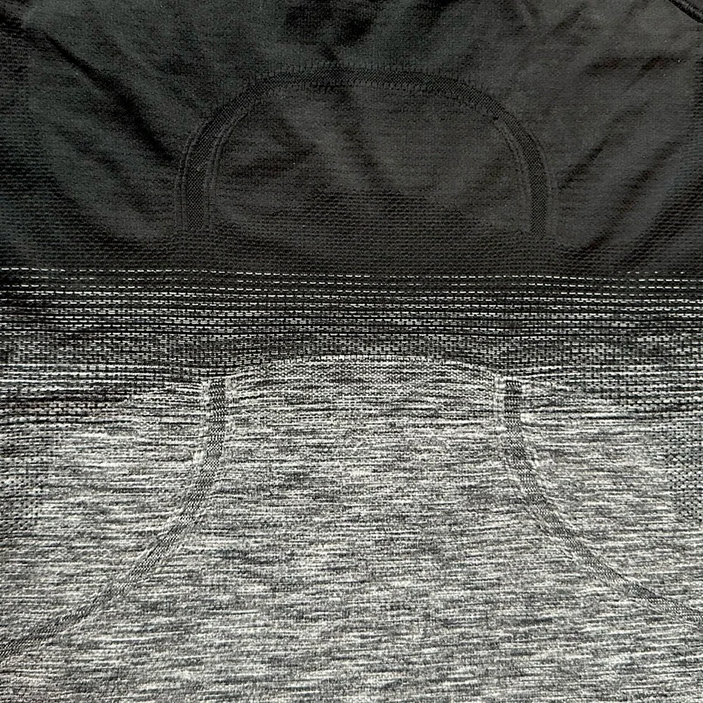Lululemon Swiftly Tech Racerback Breathable Athletic Tank Black White Ombré Sz 4